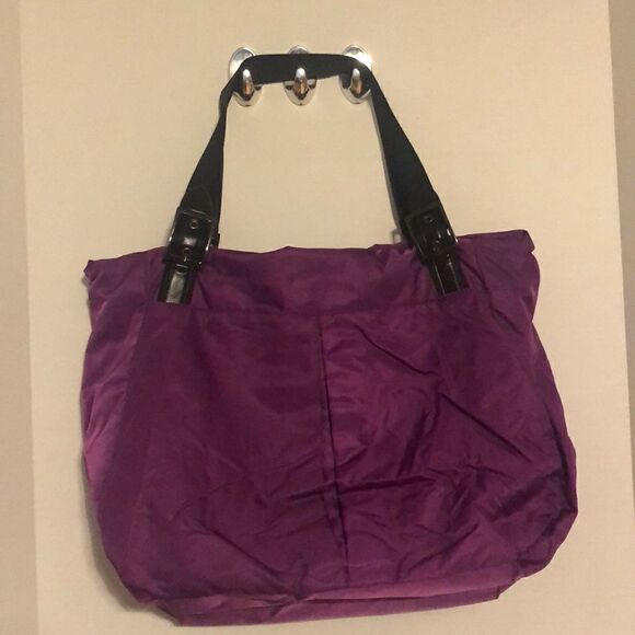 Kenneth Cole Reaction Tote Bag - Picture 3 of 11